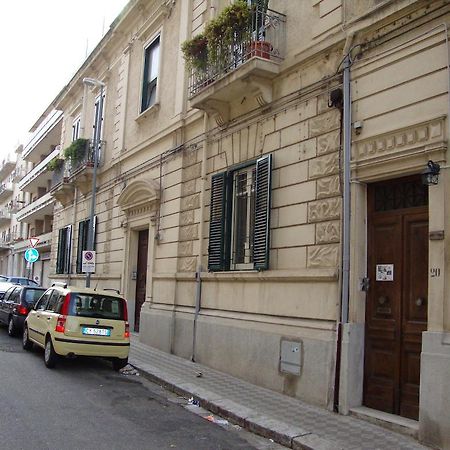 La Maison Des Livres Reggio di Calabria Kültér fotó